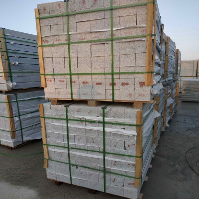Dalian grey granite curbstone orders to Korea ready for shipment